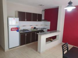 HERMOSO DEPARTAMENTO EN QUINES，位于Quines的酒店