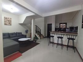 Affordable 2 BR Transient House in Lipa City Batangas，位于利帕的公寓