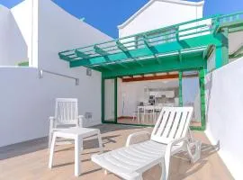 Fantástico apartamento con terraza y vistas al mar