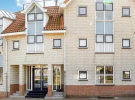 2 Bedroom Beautiful Apartment In Bergen Aan Zee