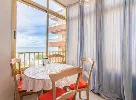 SEA VIEW, walking distance! Refurbished 2 bed, modern. 20 min. from Alicante Airport