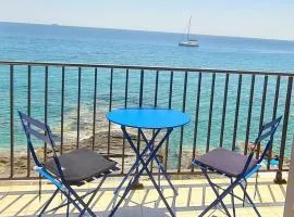 Studio pied dans l’eau CAP CORSE ERBALUNGA