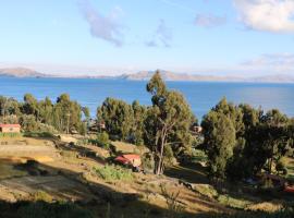 INKA LAKE Island Amantani，位于奥科苏尤的住宿加早餐旅馆