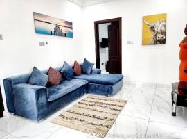 Commander Place Accra-Urban Budget Living 1,2-Beds in Oyarifa, Wifi, 5star service, 35mins to airport, by DLA，位于Oyarifa的公寓