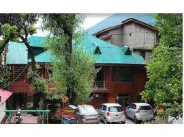 Hotel The 1965, Mall Road, Manali