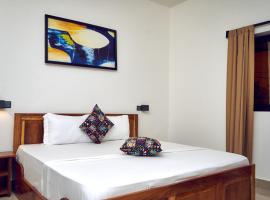 AZURIA HOTEL，位于洛美的酒店