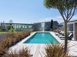 Kina Retreat - Luxury Nelson Getaway，位于Tasman的酒店