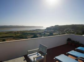 Casa Feliz Obidos Lagoon and sea view，位于福斯·杜·阿勒奥的海滩短租房