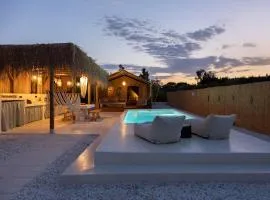 NOMAD GLAMPING
