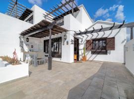 Playa Basti&aacute;n: 2 habs, 2 ba&ntilde;os y s&uacute;per terraza，位于科斯塔特吉塞的酒店