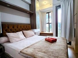 Apt Transpark Bintaro Studio with Pool by Damaresa，位于Peladen的酒店