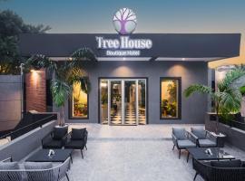 Tree House Boutique Hotel，位于阿布贾纳姆迪·阿齐基韦国际机场 - ABV附近的酒店