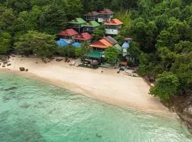 Perhentian Chomel Chalet，位于停泊岛的海滩短租房