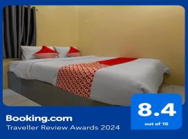 OYO 2527 Hotel Triana，位于帕朗卡拉亚的酒店