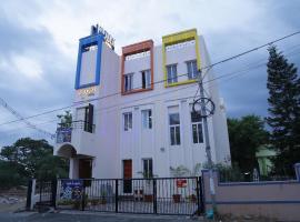 PARADISE BANQUET HALL & A/C ROOMS，位于马杜赖马杜赖机场 - IXM附近的酒店