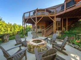 Hidden Vista Lodge hot tub game room views!