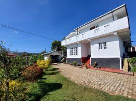 Carmalin Holiday Bungalow，位于努沃勒埃利耶的住宿加早餐旅馆