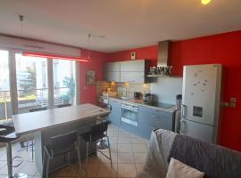 Appartement cosy 3 pièces avec garage privatif，位于圣普列斯特的酒店