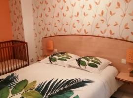 gîte vacances，位于Moncontour的酒店