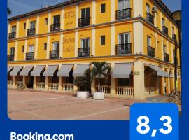 Hotel Posada Doña Lala，位于特拉科塔尔潘的带泳池的酒店