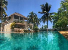 Las Casitas Puerto Arista，位于阿里斯塔港的酒店