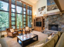 Silver Aspen - Five Bedroom Loft Luxury Townhome Hotel Room，位于索利图德的酒店