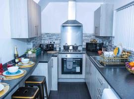 Dudley 3Bedroom Home-Perfect for Long & Short Stay，位于达德利的酒店