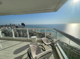 Netanya Dream Luxury Apartment MIGDAL DAVID，位于内坦亚的豪华酒店