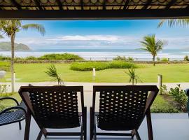 Casa Beira da praia Gerib&aacute; B&uacute;zios , P&eacute; na Areia，位于布希奥斯的酒店