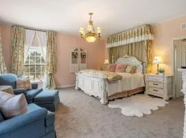 Beland Mansion-Blushing Rose suite