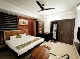 StayVilla Royal Executive Rooms