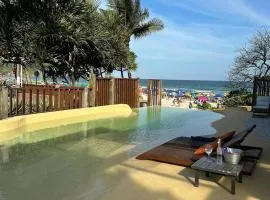 Casa Canoa Hotel Boutique à Beira-mar com Piscina e Café da manhã