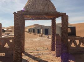 Erg Chegaga Desert Standard Camp，位于Mhamid的酒店