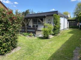 NEU! Bungalow am Kummerower See TOP，位于Verchen的酒店