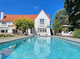 stunning luxury villa in Knokke le Zoute，位于克诺克－海斯特的酒店