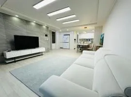 JY House 1