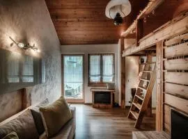 Casa Edera by Quokka 360 - typical romantic wooden house