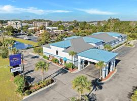 Baymont by Wyndham North Myrtle Beach，位于默特尔比奇的酒店