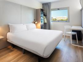 B&B HOTEL Valencia Aeropuerto，位于瓦伦西亚机场 - VLC附近的酒店