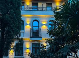 Silver 39 Corner Hotel，位于第比利斯的酒店