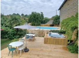 Nid Charentais Angouleme pool jacuzzi