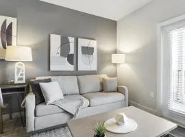 Landing Modern Apartment with Amazing Amenities (ID9219X15)