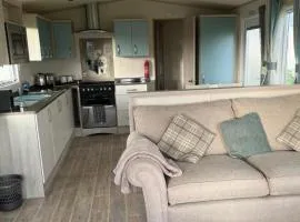 GDs Luxury Caravan Hire Turnberry Holiday Park