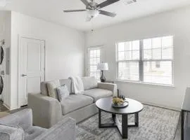 Landing Modern Apartment with Amazing Amenities (ID1797X59)