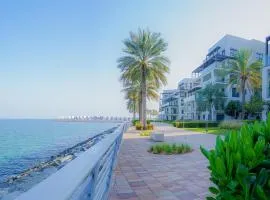 Capital Stay- Private Two Bed Apartment - The Address Beach Resort Residences Fujairah