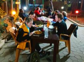 Hotel Horizon Homes - Sauraha Chitwan，位于索拉哈的酒店