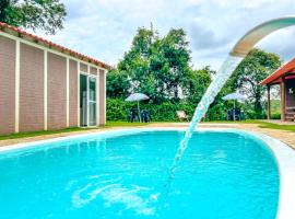 Chacara com piscina, churrasq e Wi-Fi em Ibiuna SP，位于伊比乌纳的酒店