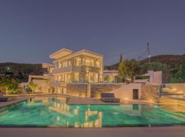 Elia Cove Luxury Villa with private Grand Pool，位于科林斯的酒店