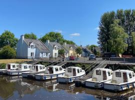 Leitrim Quay - Riverside Cottage 1，位于利特里姆的酒店