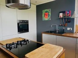 A Cozy Retreat - Sauna & Garden - 3BDR